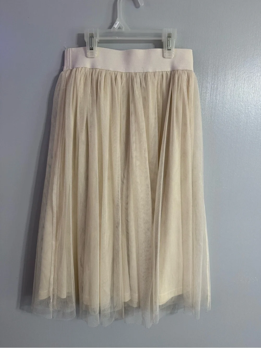 Forever 21 Cream Tulle Knee Length Skirt Size XS